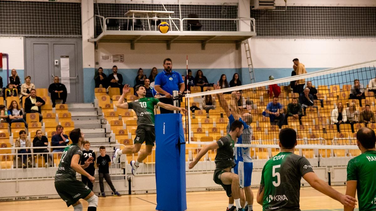 Uvodni del pod pričakovanji, v 1/4 finalu pokala proti Salonitu